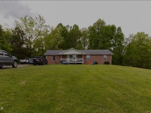 21426 Darlington Drive, Bristol, VA 24202