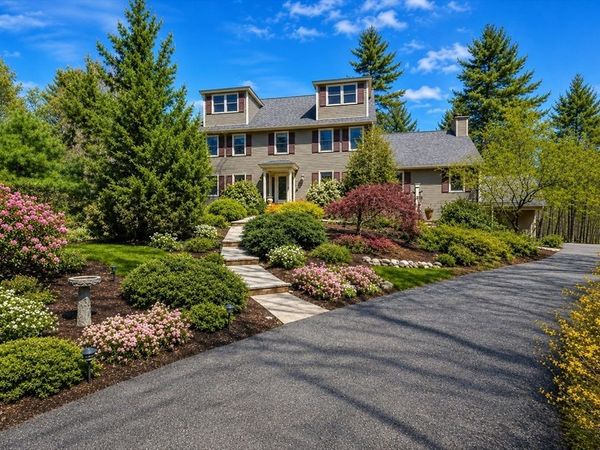 19 Pheasant Lane, Topsfield, MA 01983