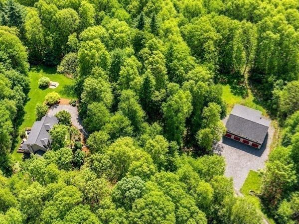 19 Pheasant Lane, Topsfield, MA 01983
