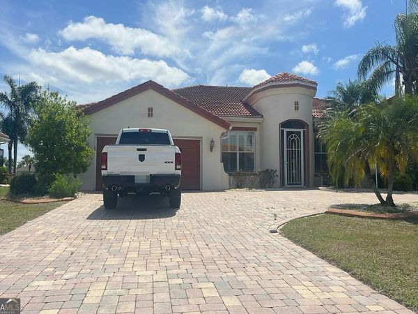 1115 Signature Drive, Sun City Center, FL 33573