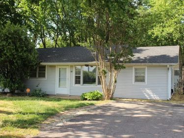140 Carter Sims Road , Bowling Green, KY 42104