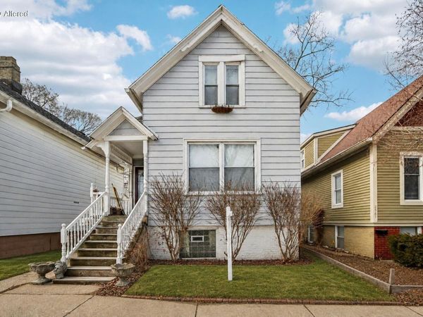 2557 N Gordon Pl, Milwaukee, WI 53212