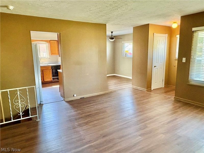 183 E Overlook Drive, Eastlake, OH 44095 Photo 10