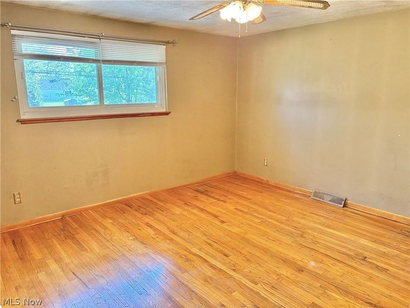 183 E Overlook Drive, Eastlake, OH 44095 Photo 18