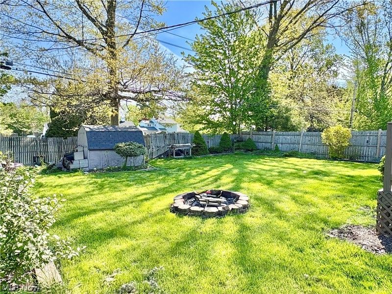 183 E Overlook Drive, Eastlake, OH 44095 Photo 28