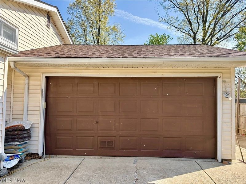 183 E Overlook Drive, Eastlake, OH 44095 Photo 34