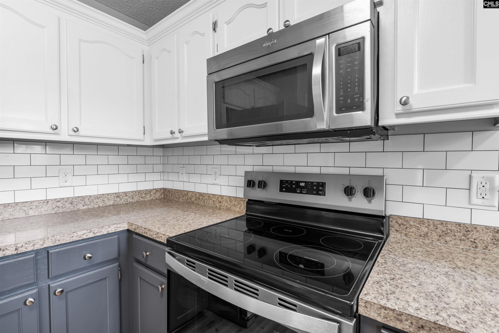 3795 Delaware Drive  Photo 4