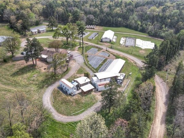 201 Saint Louis Valley Road , Paris, AR 72855