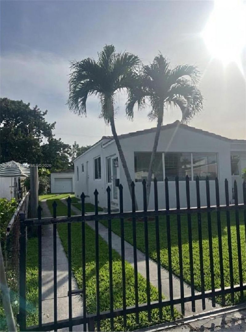 2412 SW 11th St, Unit 1, Miami, FL 33135 Photo