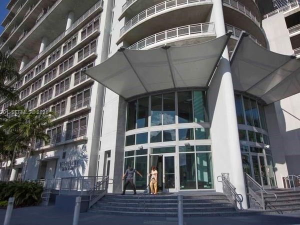690 SW 1st Ct, Unit 2301, Miami, FL 33130