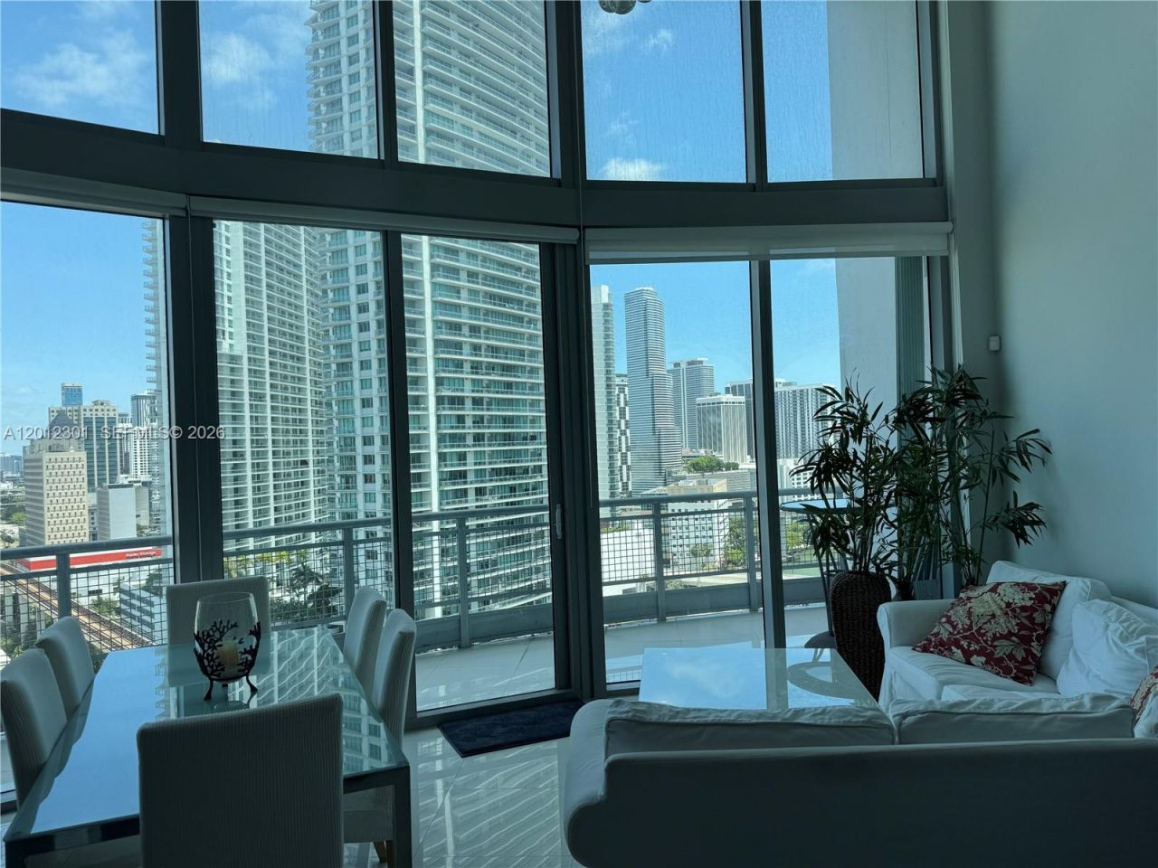 690 SW 1st Ct, Unit 2301, Miami, FL 33130 Photo