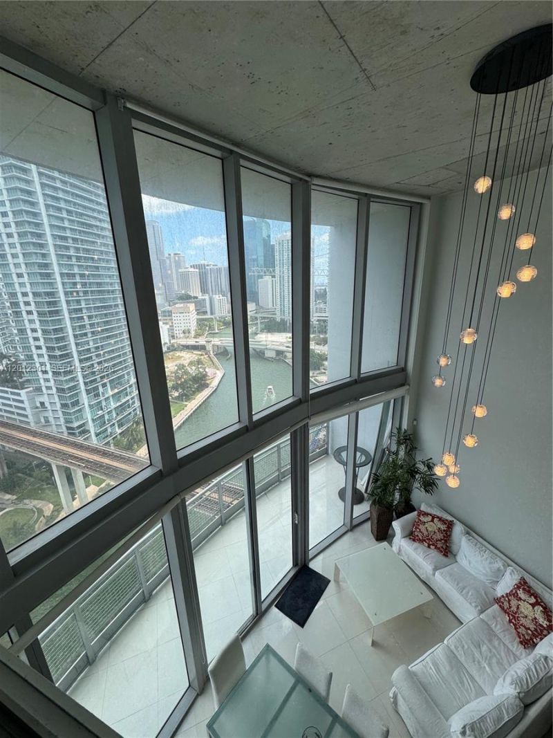 690 SW 1st Ct, Unit 2301, Miami, FL 33130 Photo
