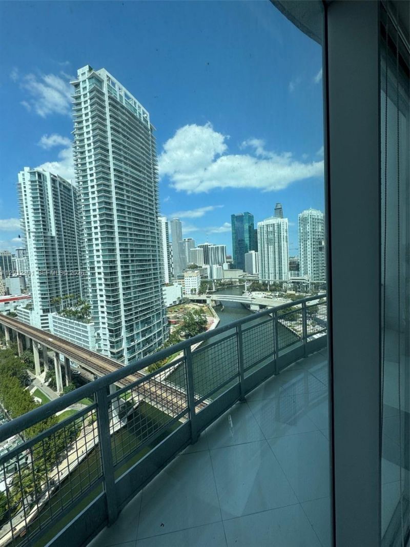 690 SW 1st Ct, Unit 2301, Miami, FL 33130 Photo