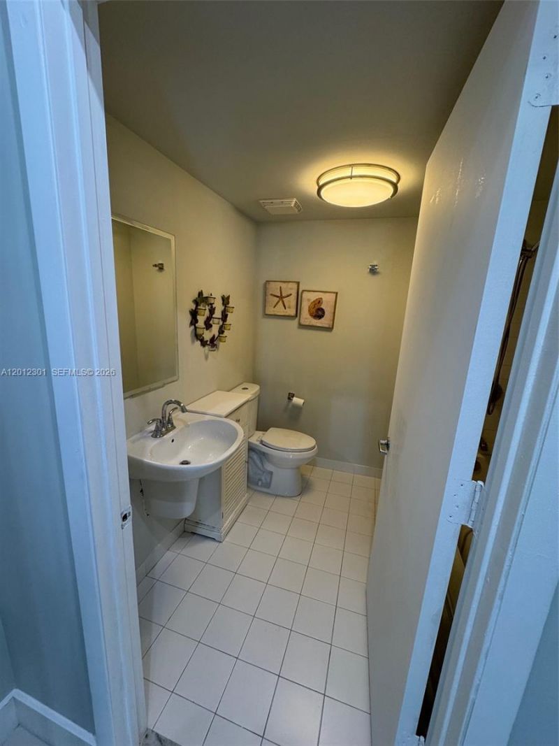 690 SW 1st Ct, Unit 2301, Miami, FL 33130 Photo