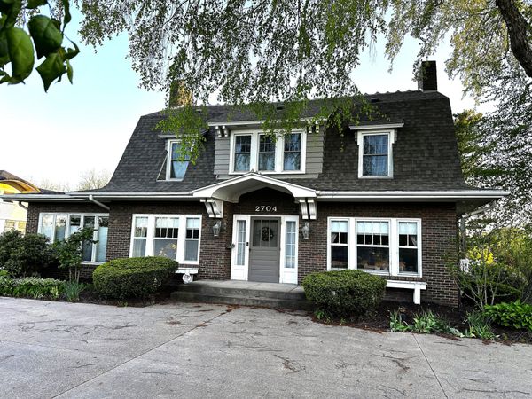 2704 MULBERRY, Muscatine, IA 52761