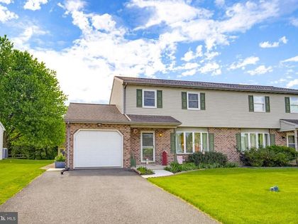 117 S 2ND STREET Denver, PA 17517