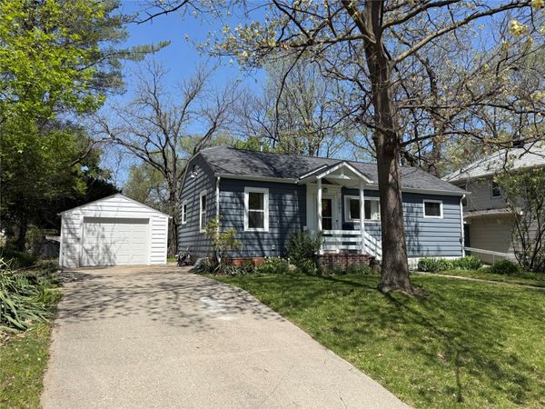 2901 Arbor Street, Ames, IA 50014