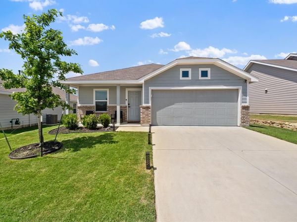 2712 Starwater Drive, Fort Worth, TX 76179