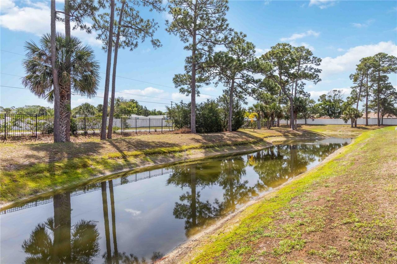 112 Tuscany Villas Drive, Unit 112, Edgewater, FL 32141 Photo