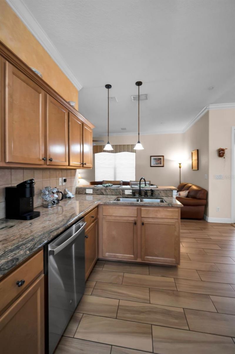 8202 Wild Oaks Circle, Largo, FL 33773 Photo