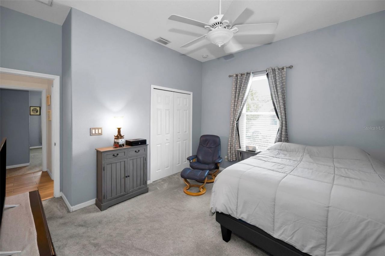 8202 Wild Oaks Circle, Largo, FL 33773 Photo
