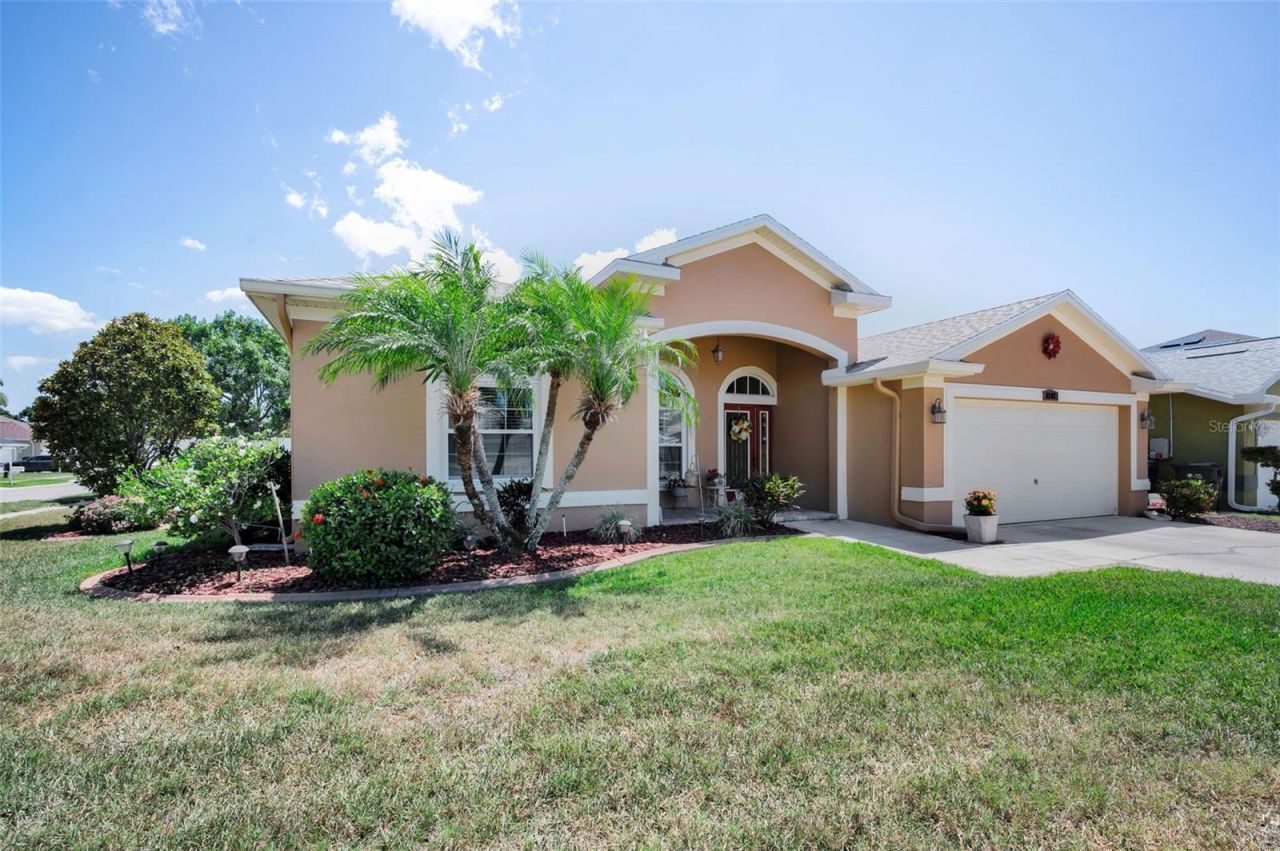 8202 Wild Oaks Circle, Largo, FL 33773 Photo