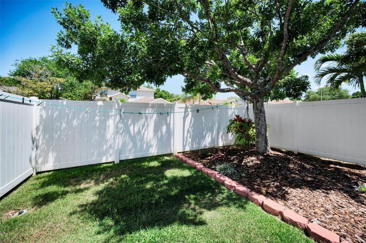 8202 Wild Oaks Circle, Largo, FL 33773 Photo