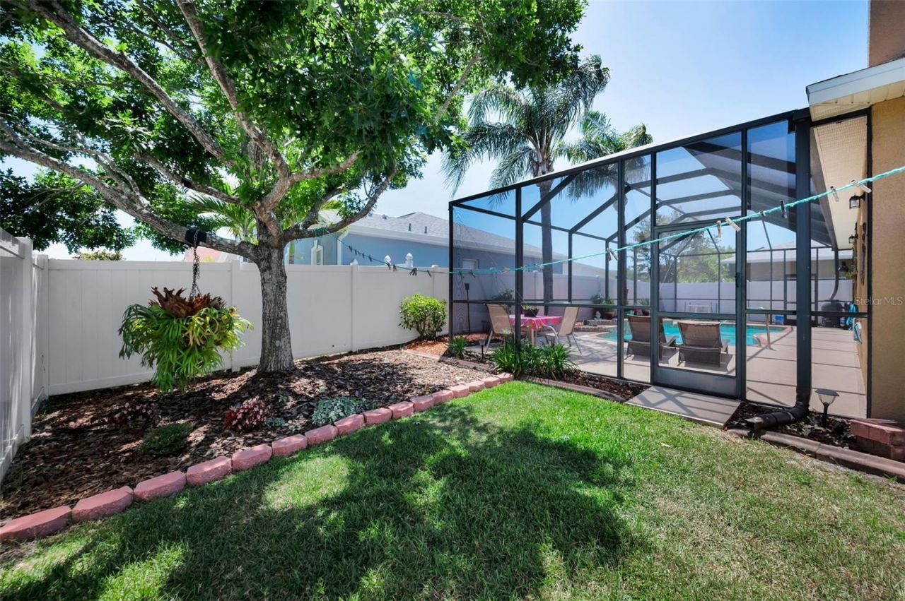 8202 Wild Oaks Circle, Largo, FL 33773 Photo