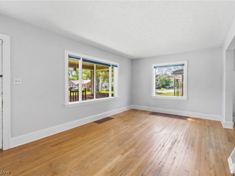 330 N Hawkins Avenue, Akron, OH 44313 Photo 5