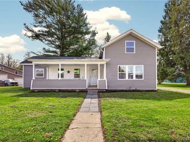 74 Waverly Street, Springville, NY 14141