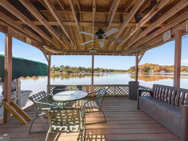 130 W Daylight Drive, Eatonton, GA 31024
