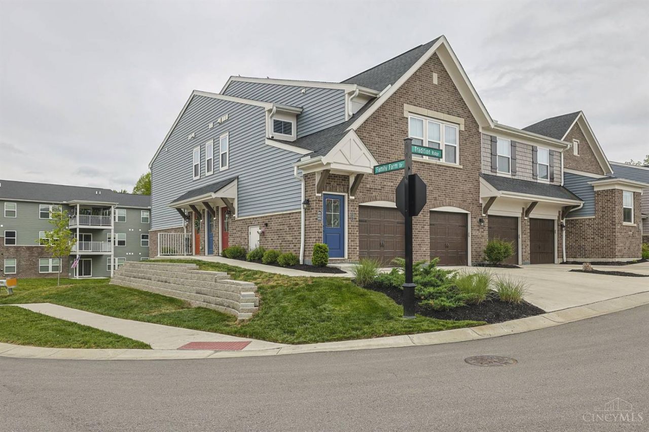 691 Tradition Ridge, Union Twp, OH 45245 Main Photo