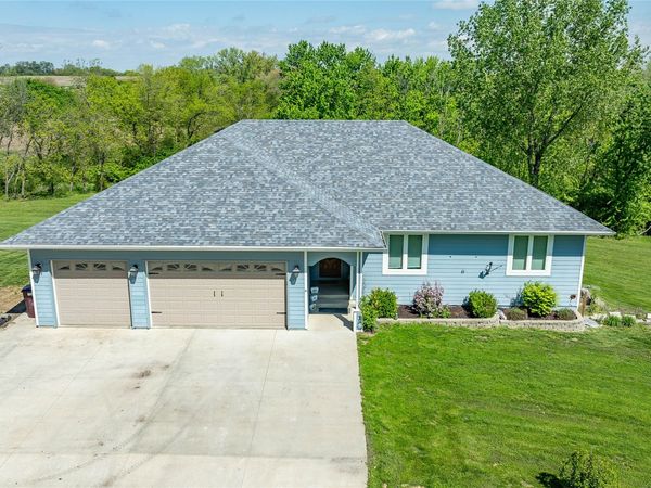 9612 Fairfax Trail , Indianola, IA 50125