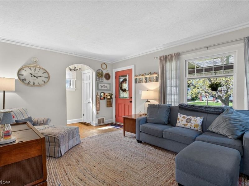 71 E 219th Street, Euclid, OH 44123 Photo 6