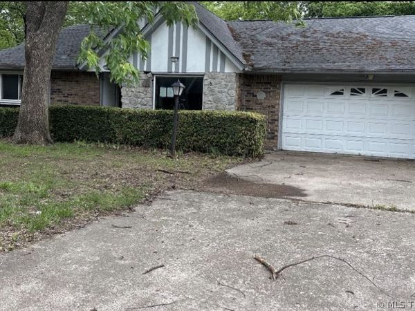 7414 S 72nd East Avenue , Madill, OK 74133