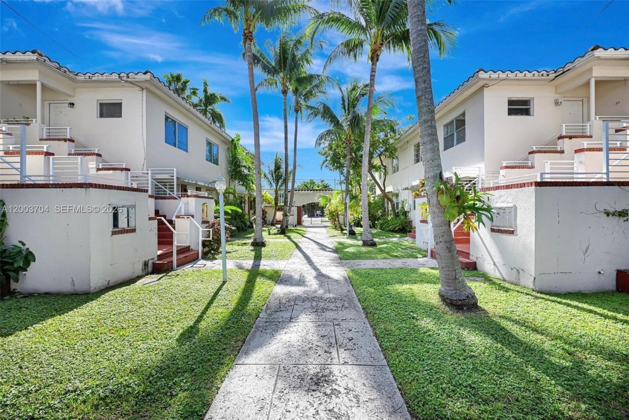 1195 Marseille Dr , Unit 5, Miami Beach, FL 33141 Photo