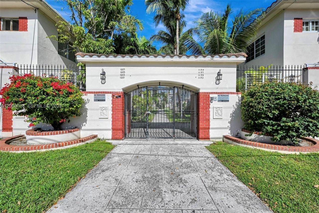 1195 Marseille Dr , Unit 5, Miami Beach, FL 33141 Photo