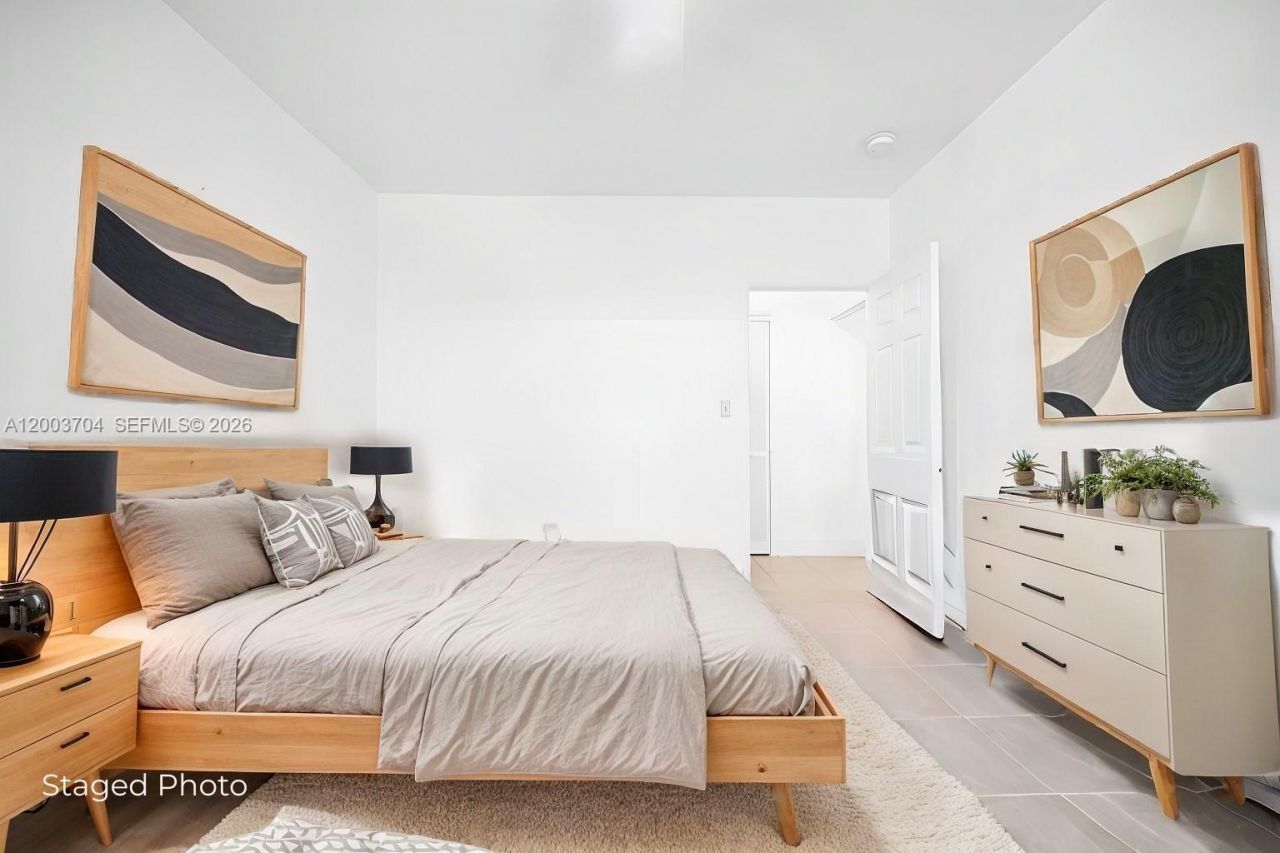 1195 Marseille Dr , Unit 5, Miami Beach, FL 33141 Photo