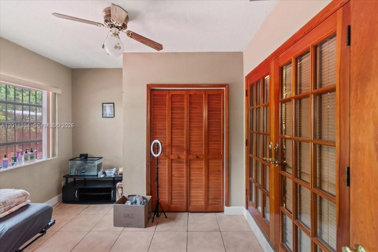 6385 SW 25th St , Miami, FL 33155 Photo