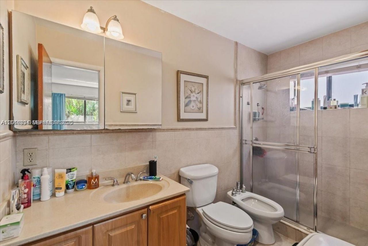 6385 SW 25th St , Miami, FL 33155 Photo
