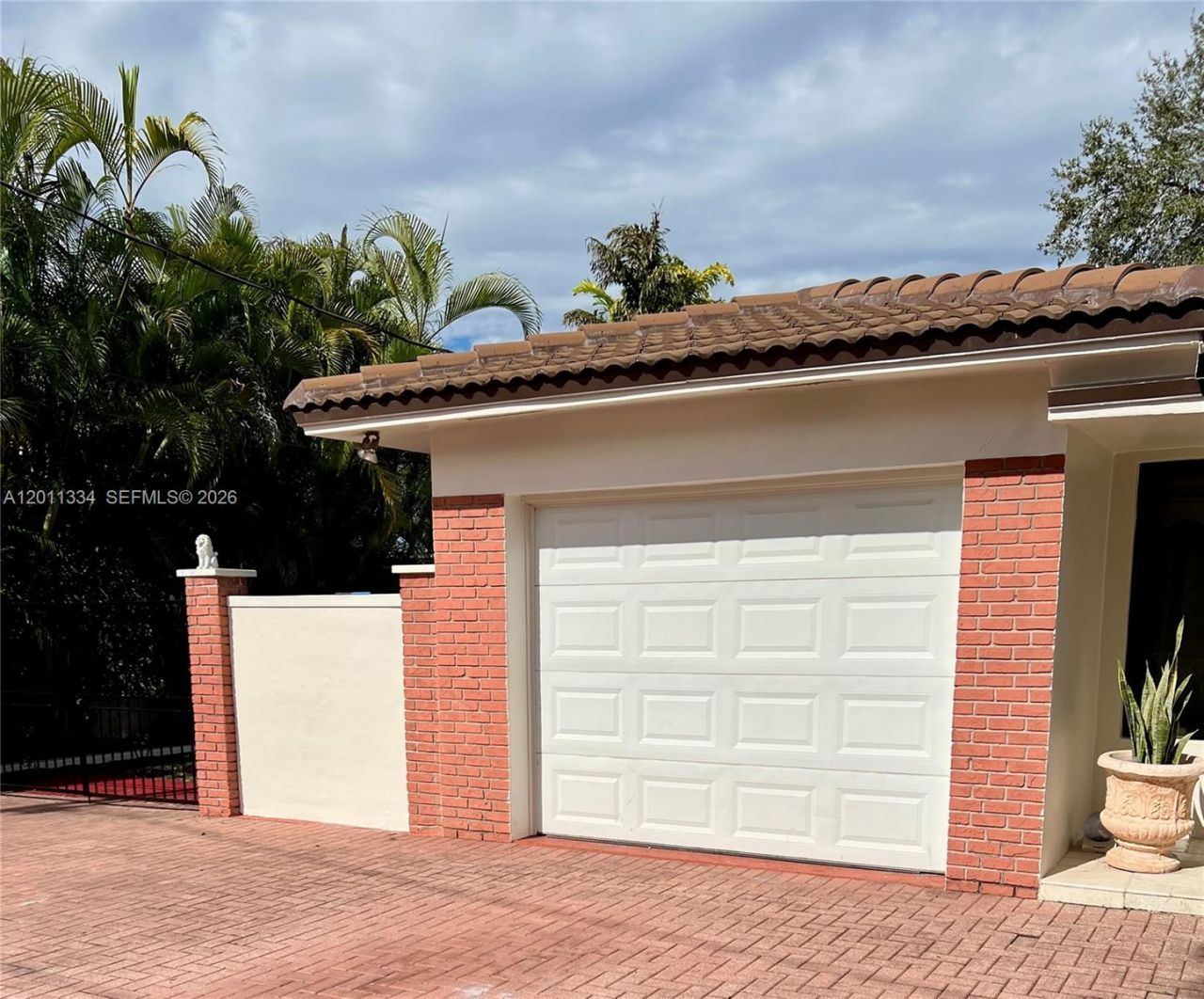 6385 SW 25th St , Miami, FL 33155 Photo