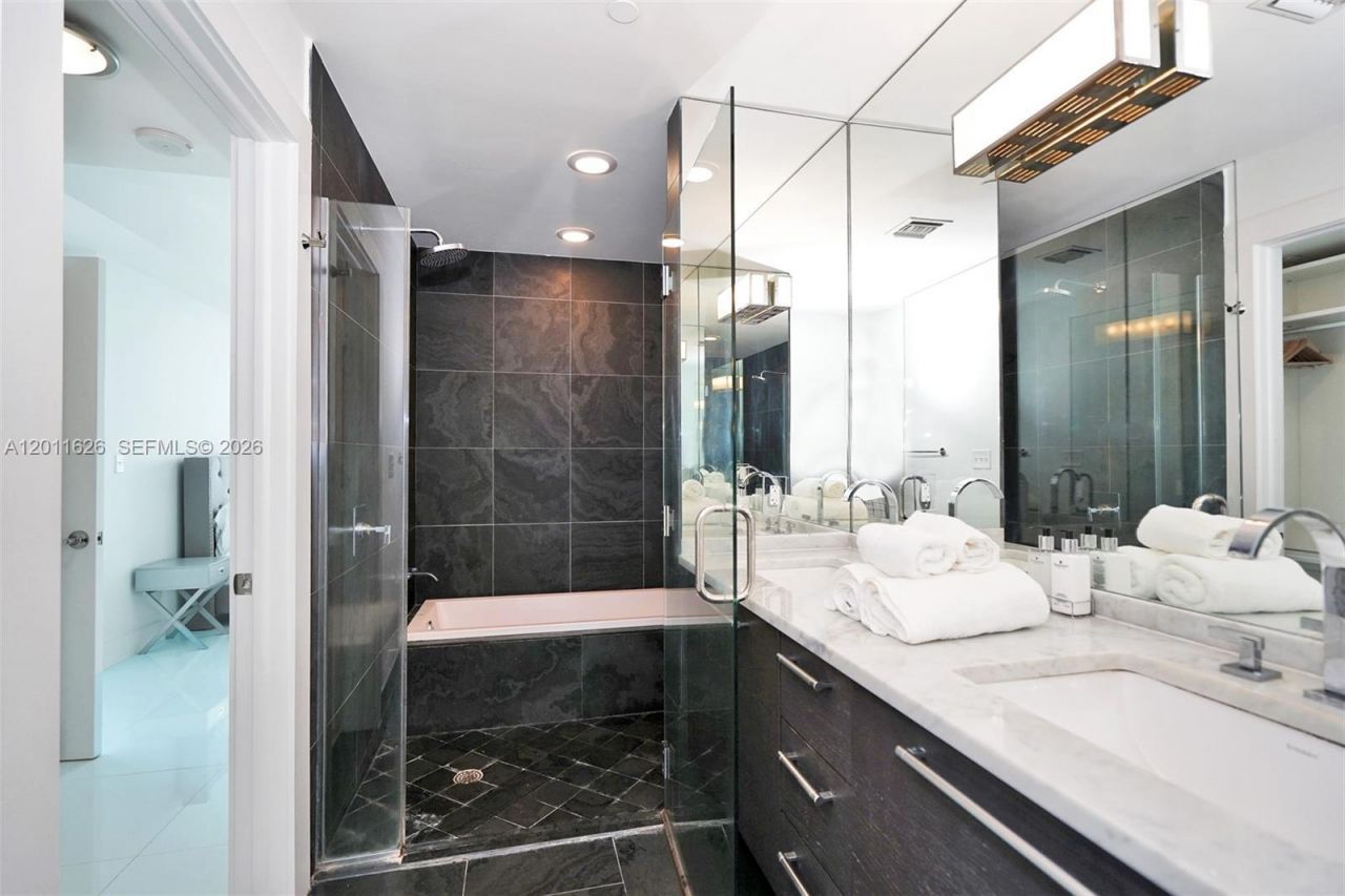 900 Biscayne Blvd, Unit 5510, Miami, FL 33132 Photo