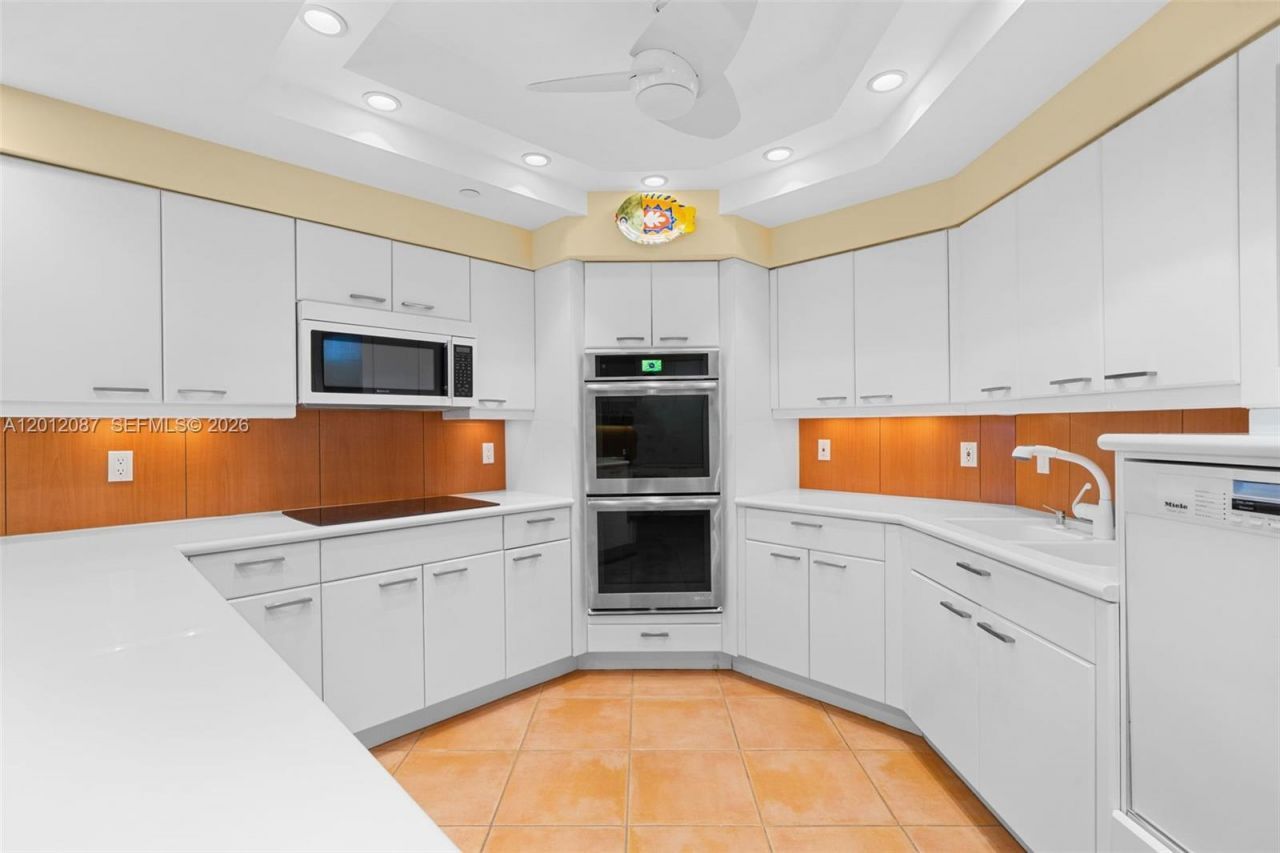 20290 Fairway Oaks Dr, Unit 221, Boca Raton, FL 33434 Photo