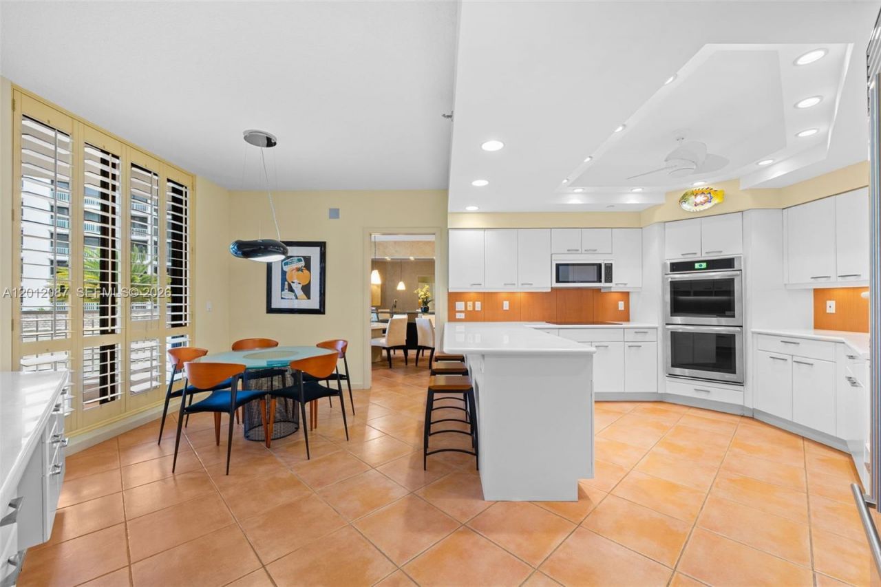 20290 Fairway Oaks Dr, Unit 221, Boca Raton, FL 33434 Photo