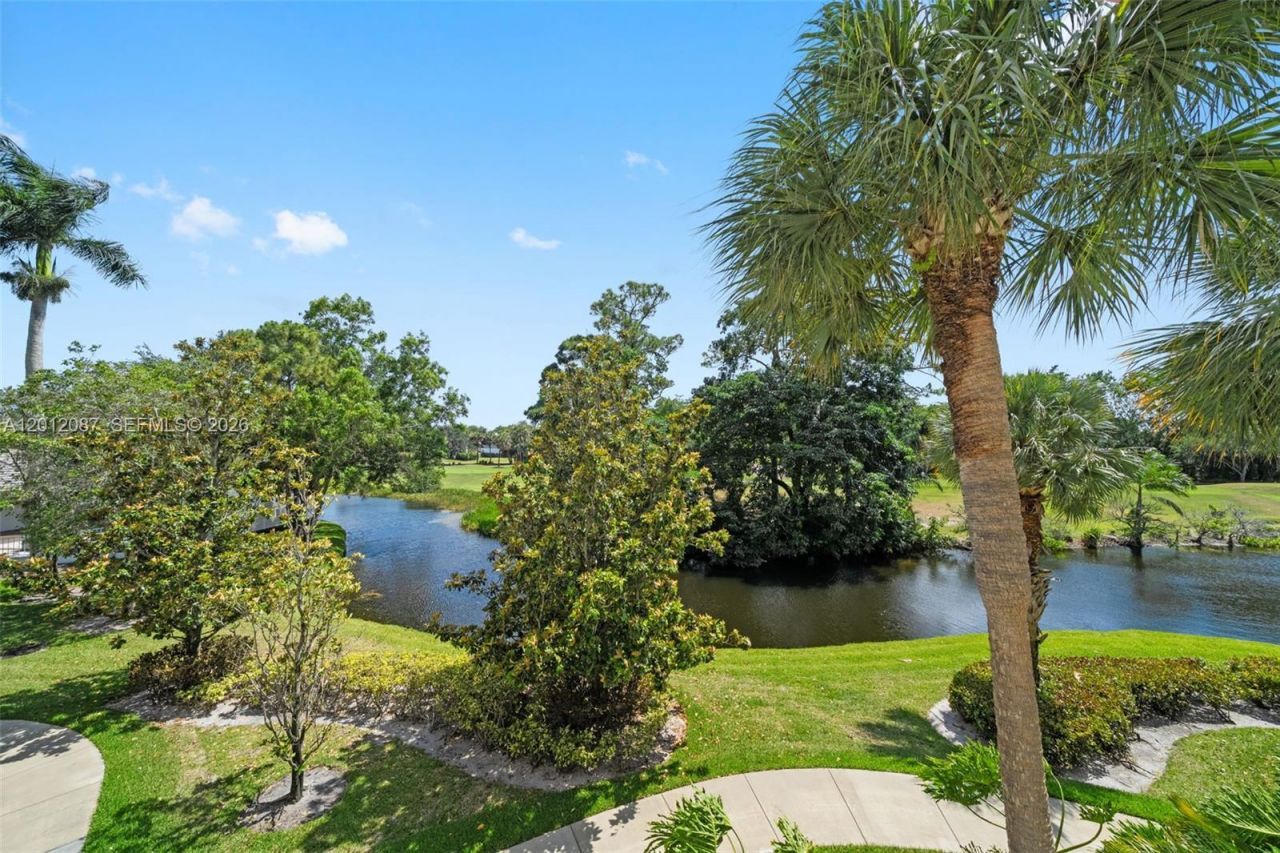 20290 Fairway Oaks Dr, Unit 221, Boca Raton, FL 33434 Photo