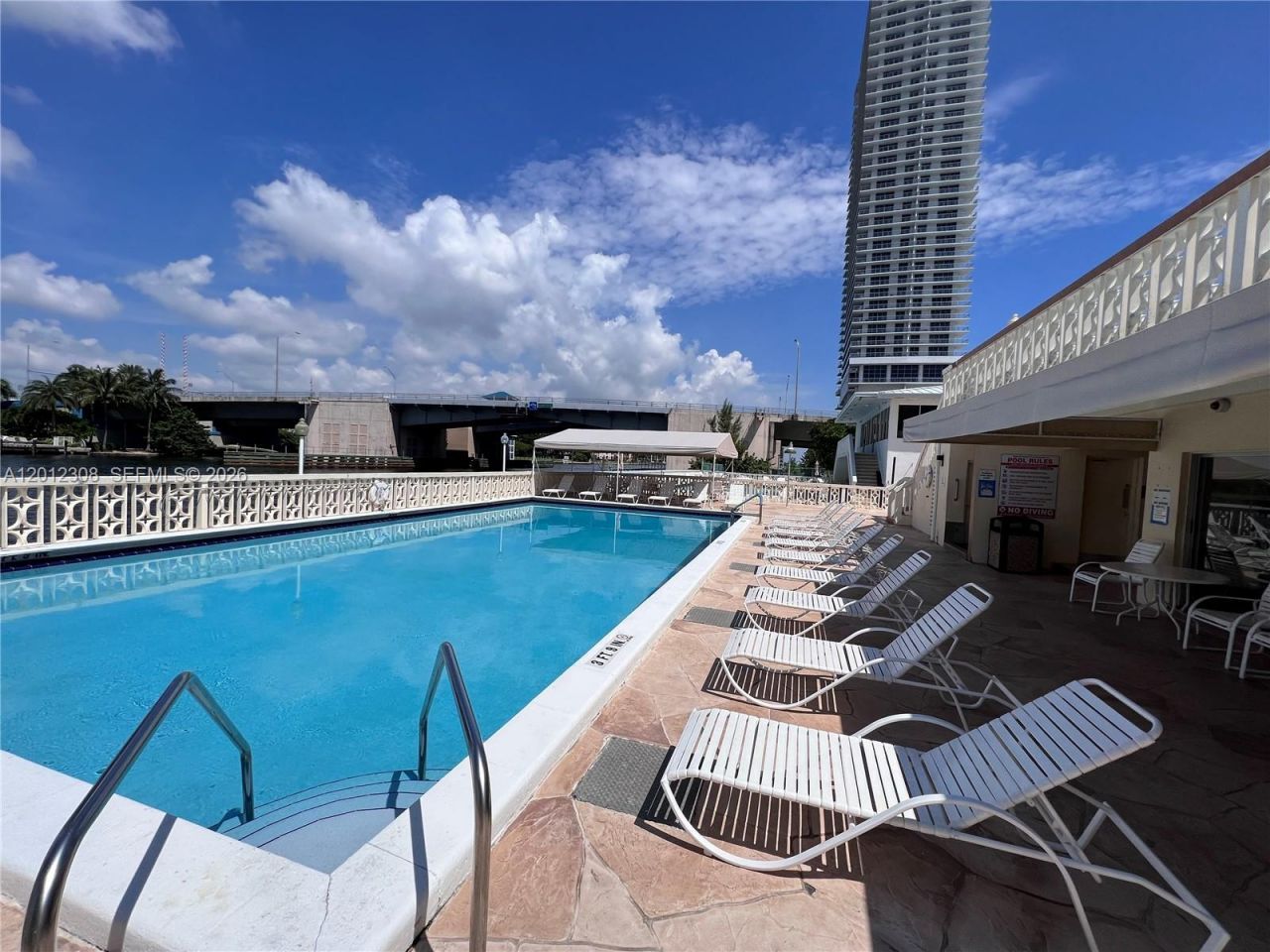 1817 S Ocean Dr, Unit 622, Hallandale Beach, FL 33009 Photo
