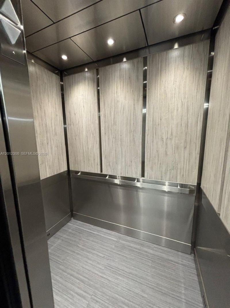 1817 S Ocean Dr, Unit 622, Hallandale Beach, FL 33009 Photo