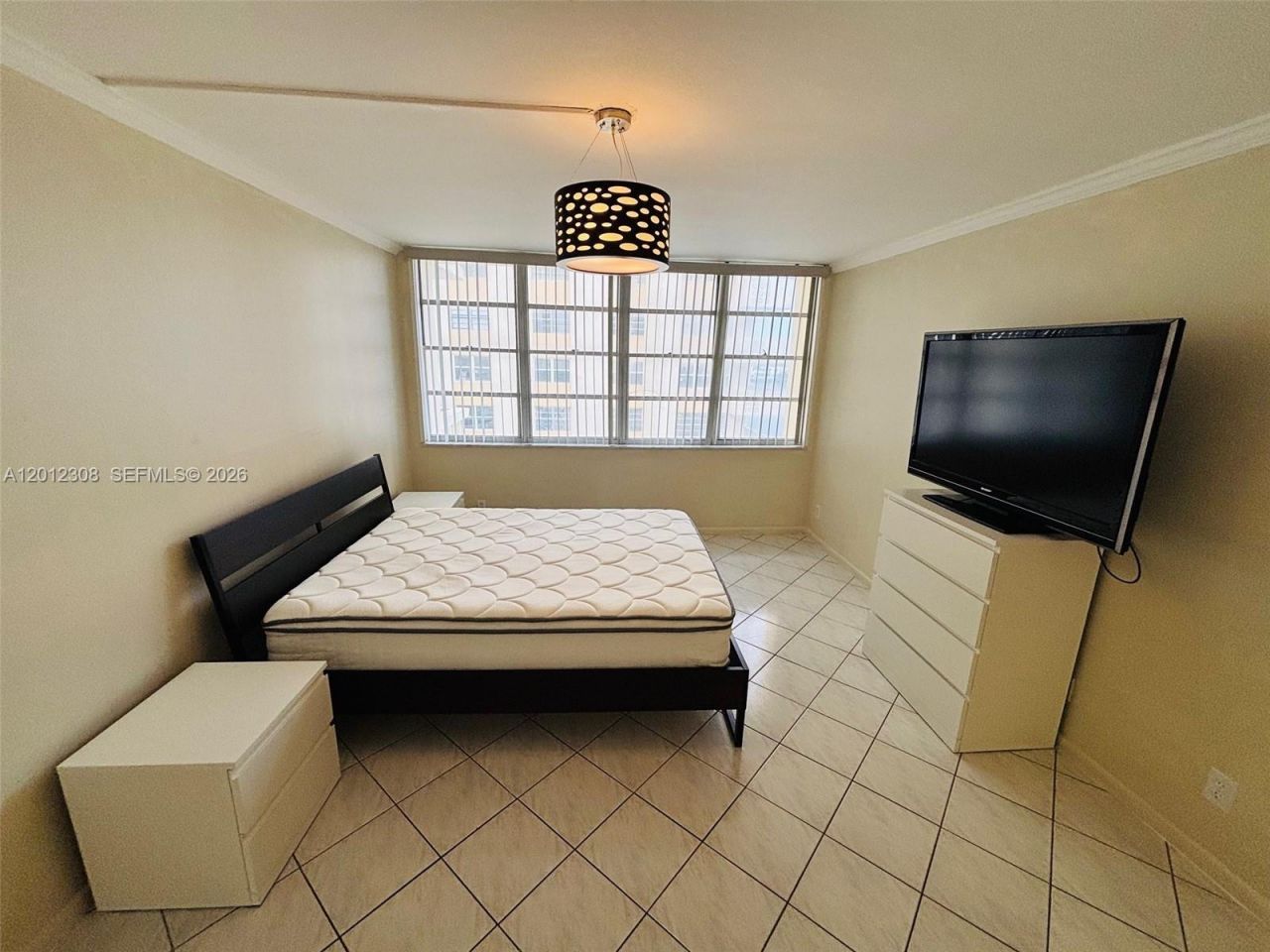 1817 S Ocean Dr, Unit 622, Hallandale Beach, FL 33009 Photo