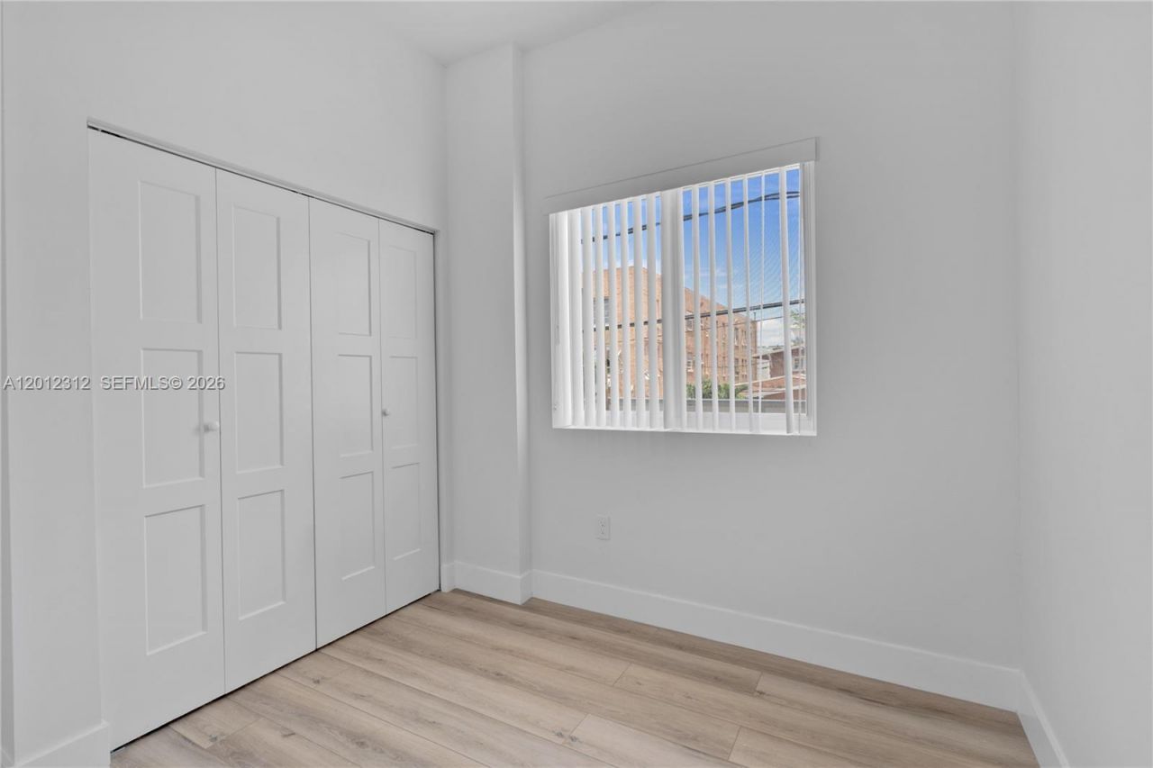1534 NW 1st St, Unit 204, Miami, FL 33125 Photo