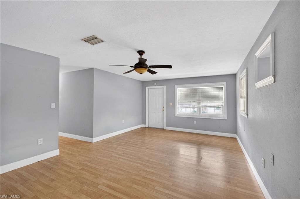 915 Hibiscus Ln , North Fort Myers, FL 33903 Photo